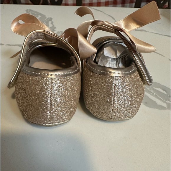 Felix and Flora Baby Sparkle Gold Shoes w/ Velcro Strap Size 12-18 - Picture 3 of 8